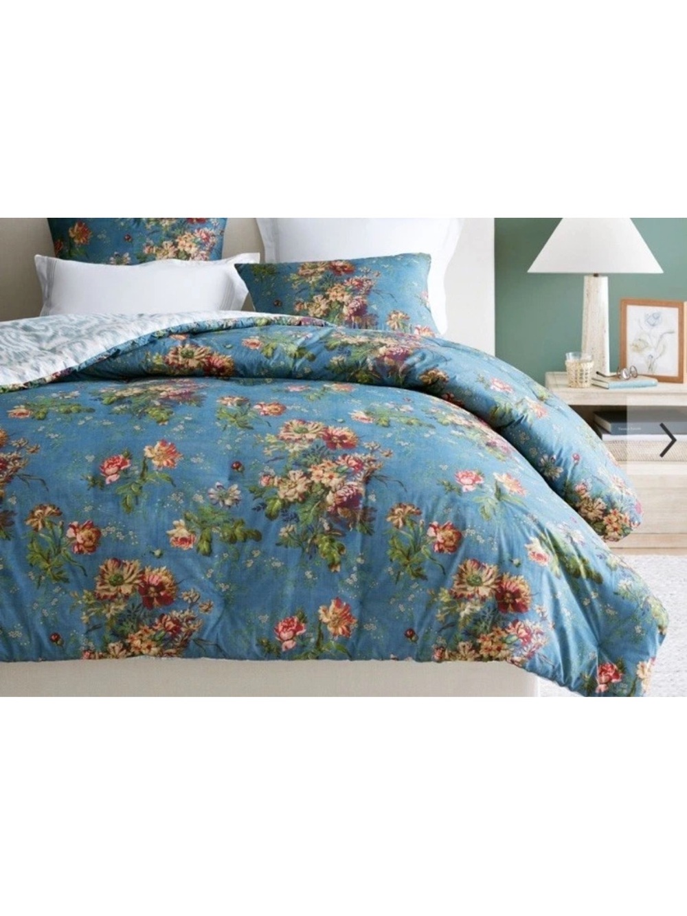 Pottery Barn Meadow Floral reversible percale comforter KING / CALIFORNIA blue